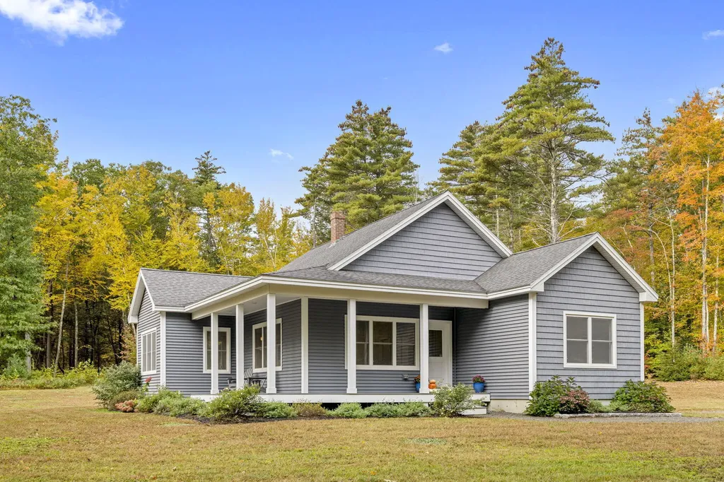 475 Valley Road North Berwick ME 03906