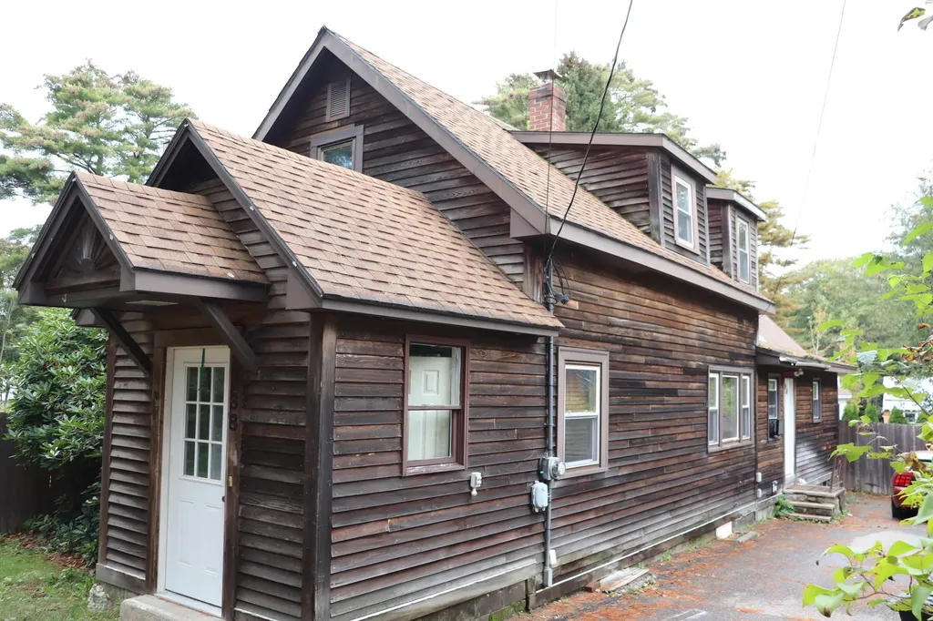 38 Carver Road Hampden ME 04444