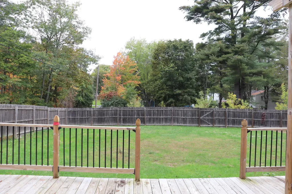 38 Carver Road Hampden ME 04444
