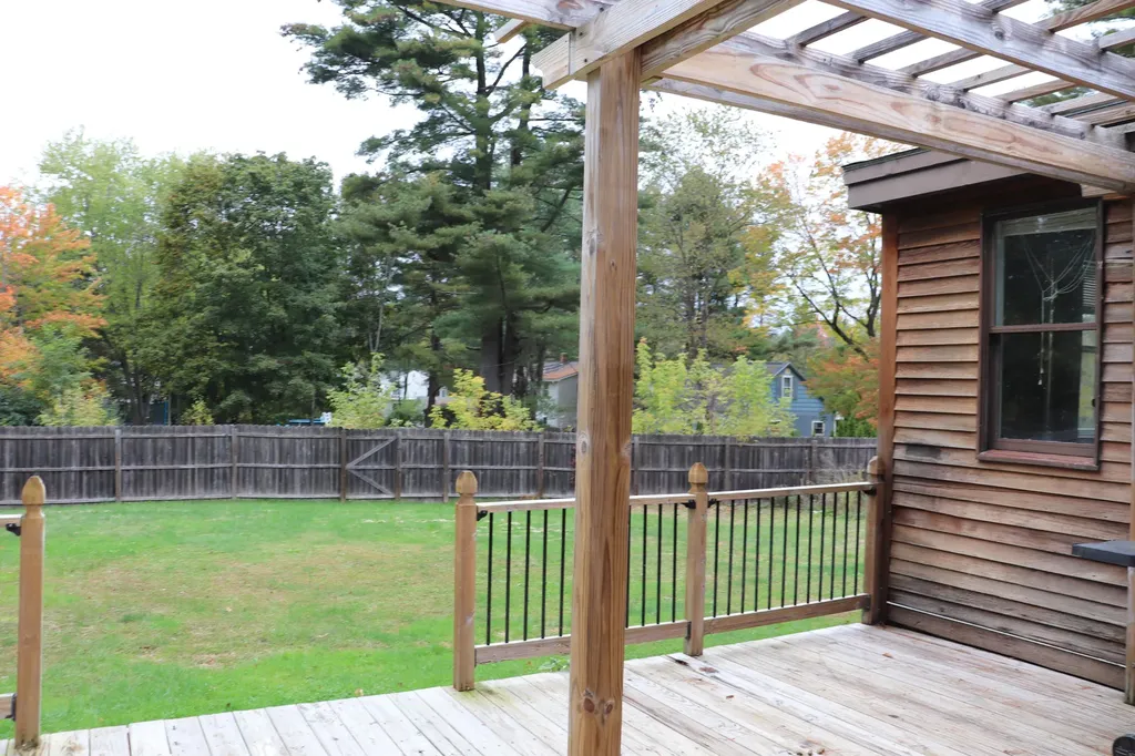 38 Carver Road Hampden ME 04444