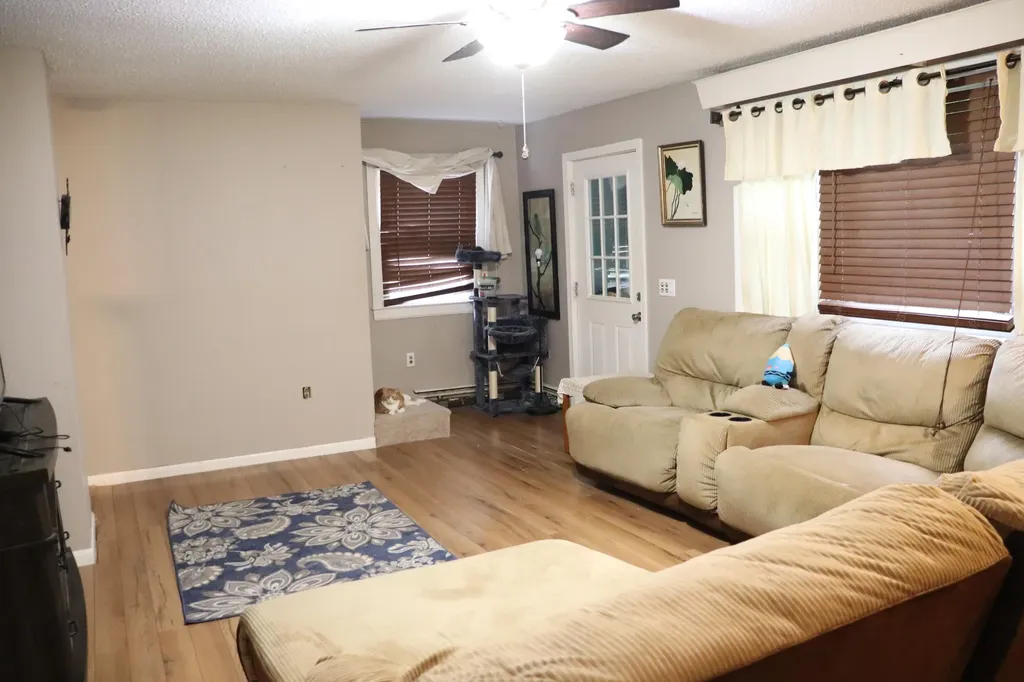 38 Carver Road Hampden ME 04444