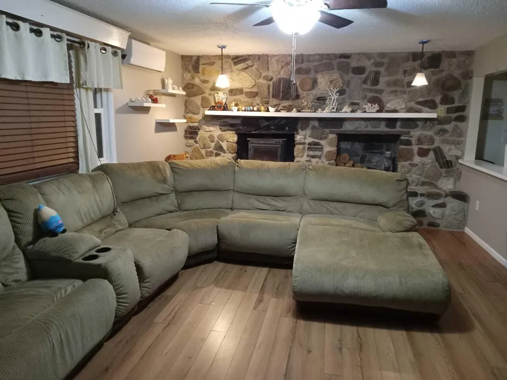 38 Carver Road Hampden ME 04444