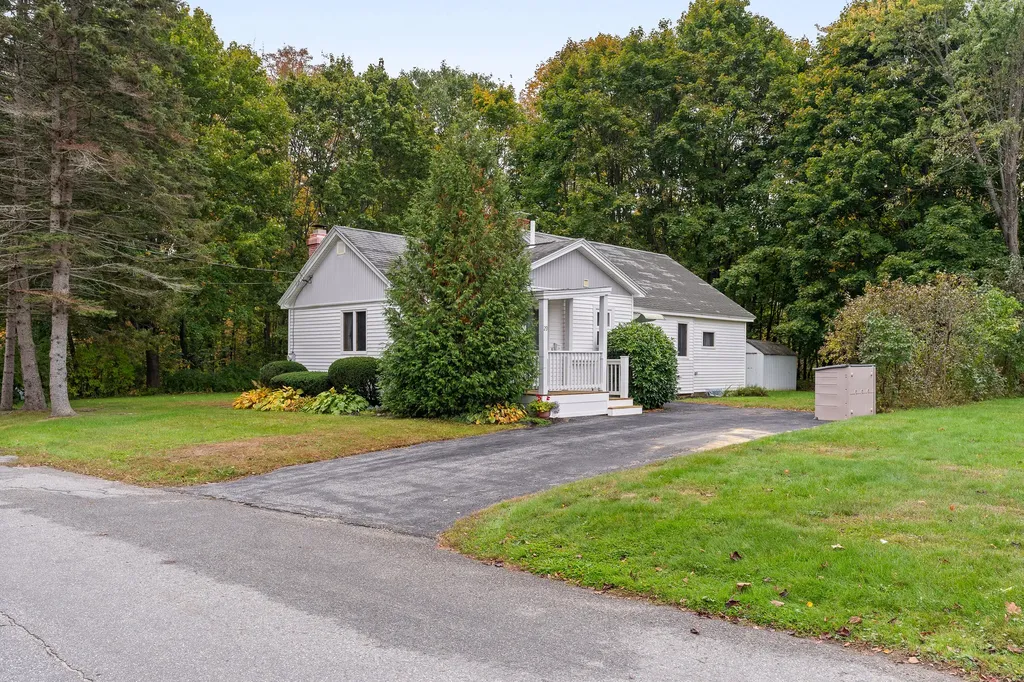29 Huston Avenue Auburn ME 04210