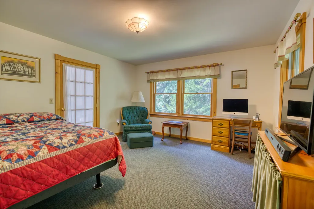 9 Sail Mountain Road Southwest Harbor ME 04679