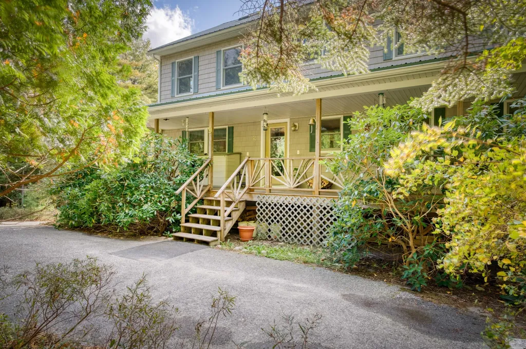 9 Sail Mountain Road Southwest Harbor ME 04679