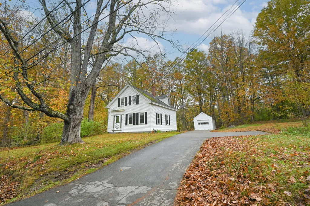 66 Church Road Holden ME 04429
