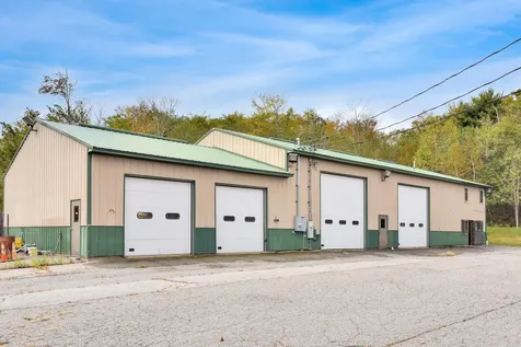 32 Augusta Road Washington ME 04574