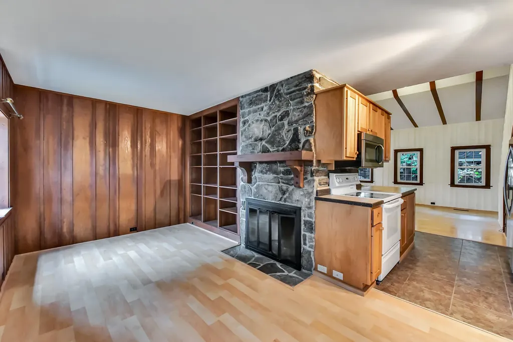 43 Winthrop Street Hallowell ME 04347