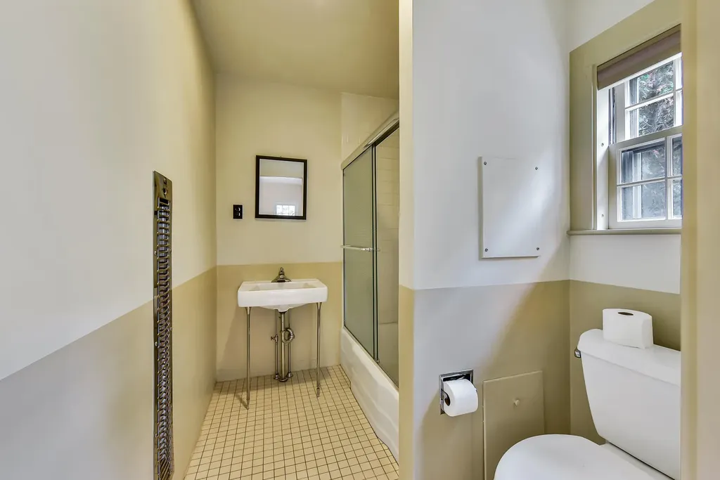 43 Winthrop Street Hallowell ME 04347
