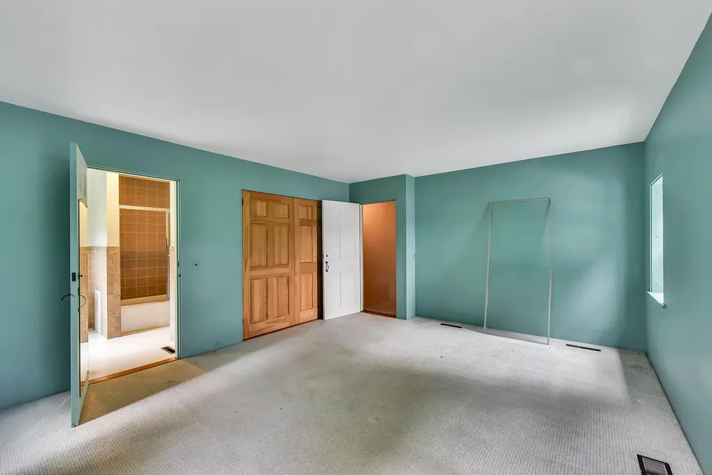 43 Winthrop Street Hallowell ME 04347