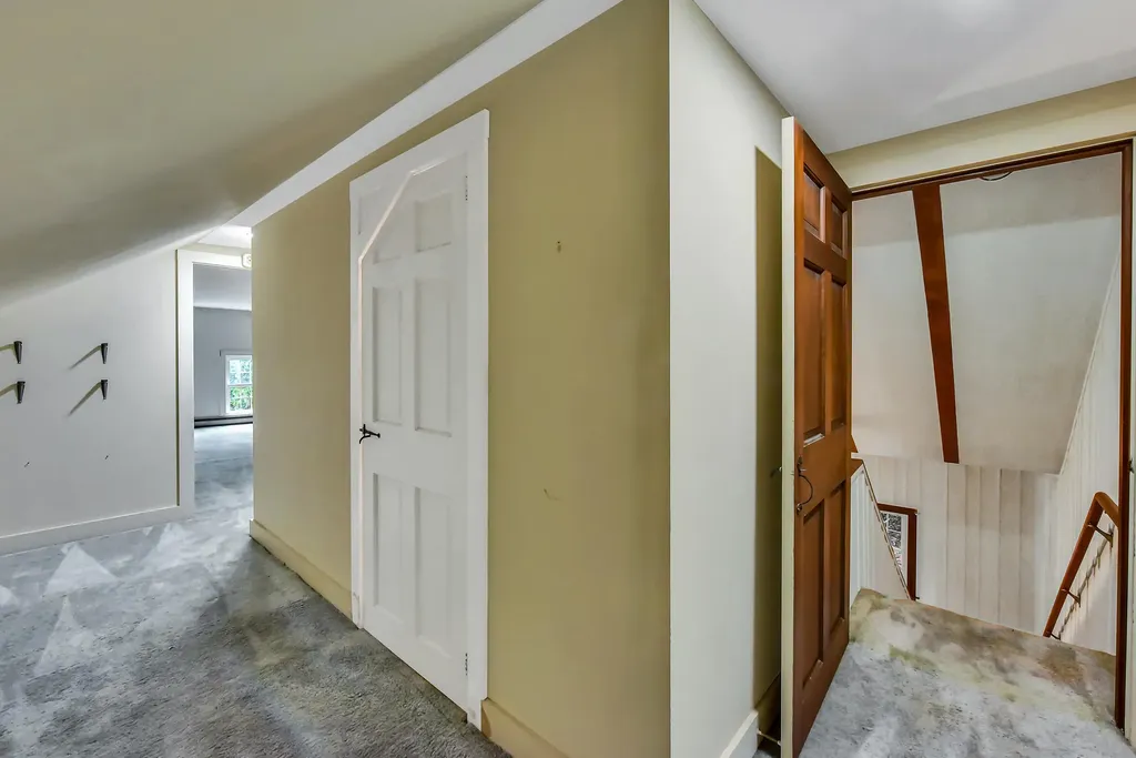43 Winthrop Street Hallowell ME 04347