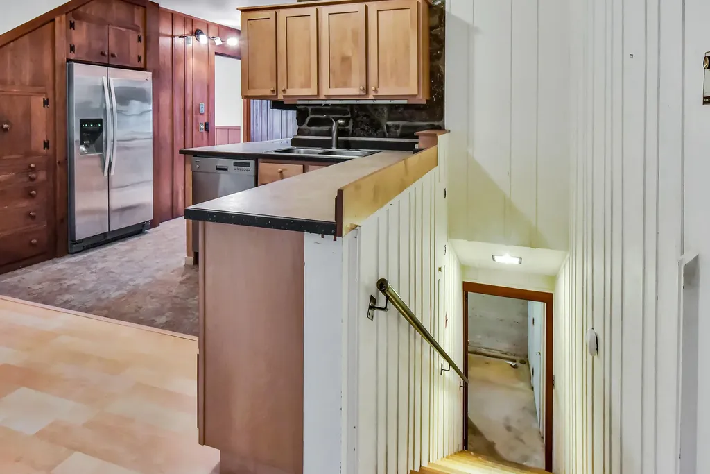 43 Winthrop Street Hallowell ME 04347