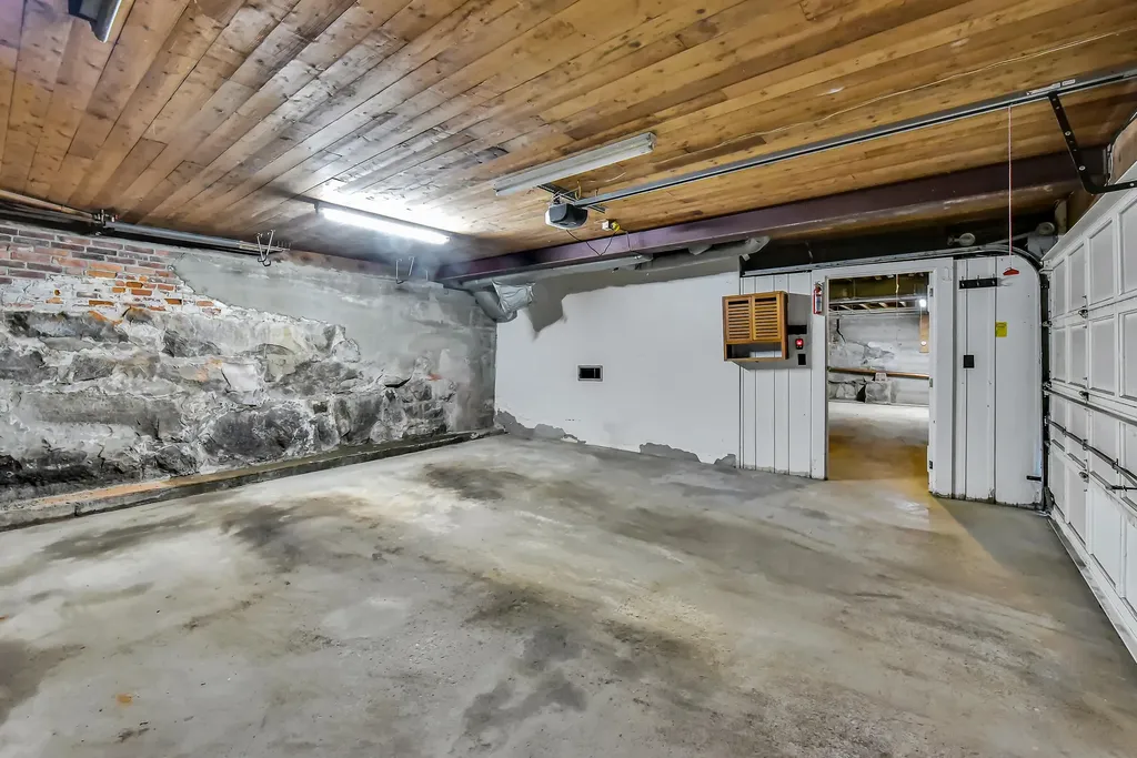43 Winthrop Street Hallowell ME 04347