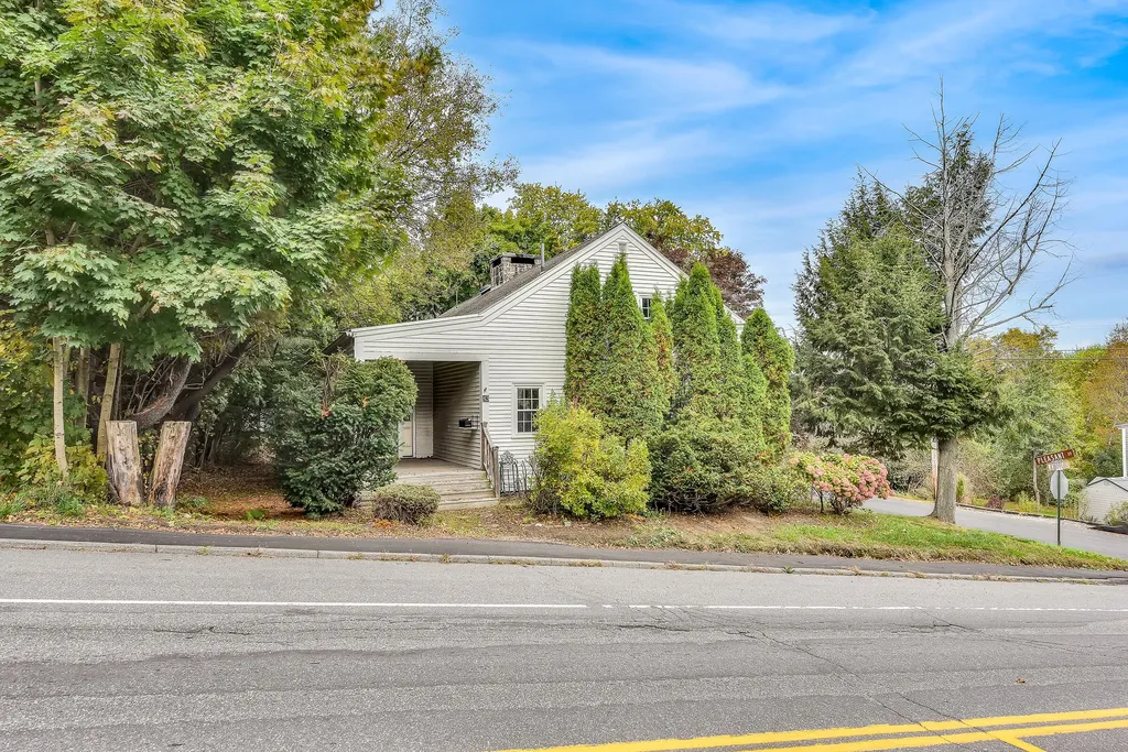 43 Winthrop Street Hallowell ME 04347
