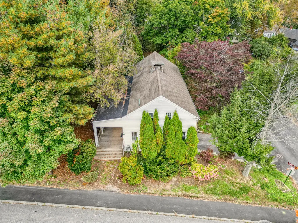 43 Winthrop Street Hallowell ME 04347