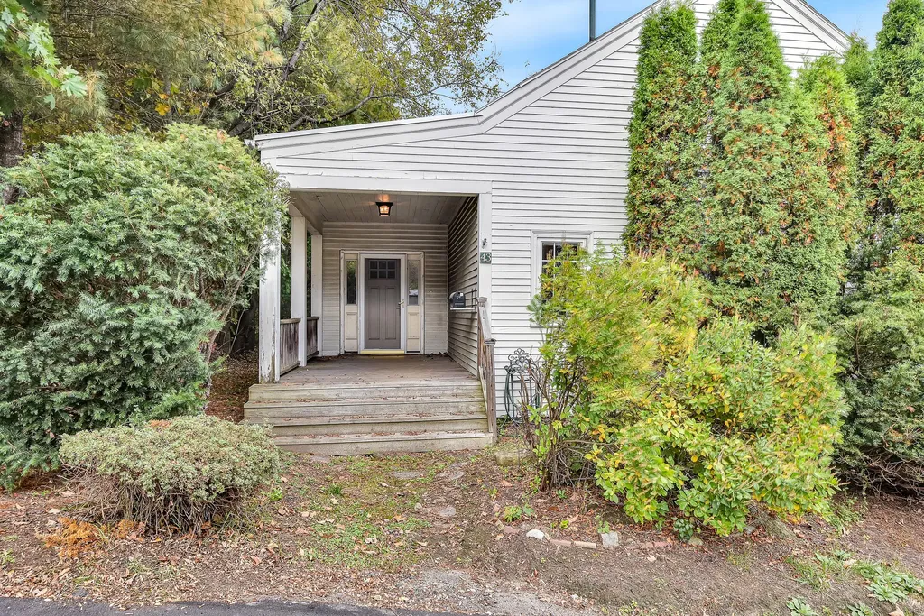 43 Winthrop Street Hallowell ME 04347