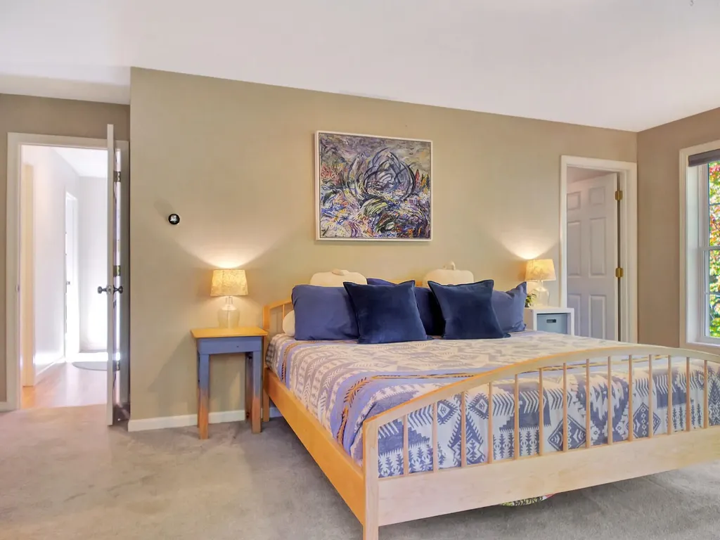 8 Wedgewood Drive Oakland ME 04963
