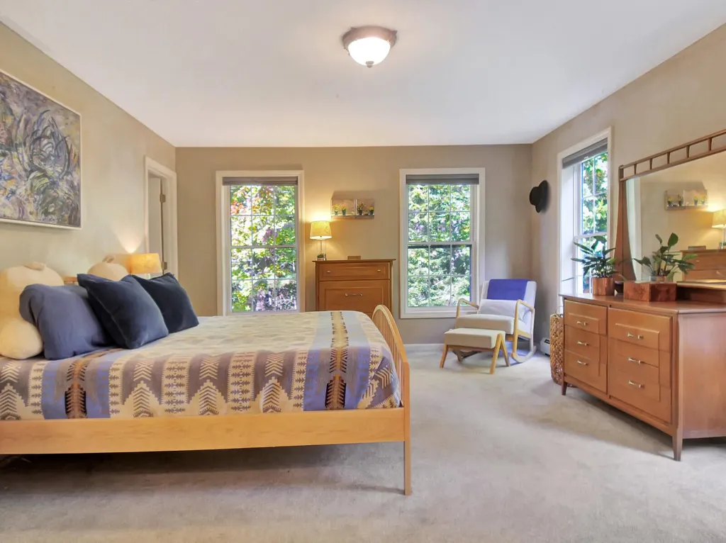 8 Wedgewood Drive Oakland ME 04963