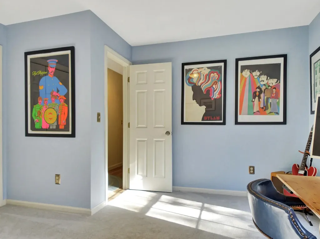 8 Wedgewood Drive Oakland ME 04963