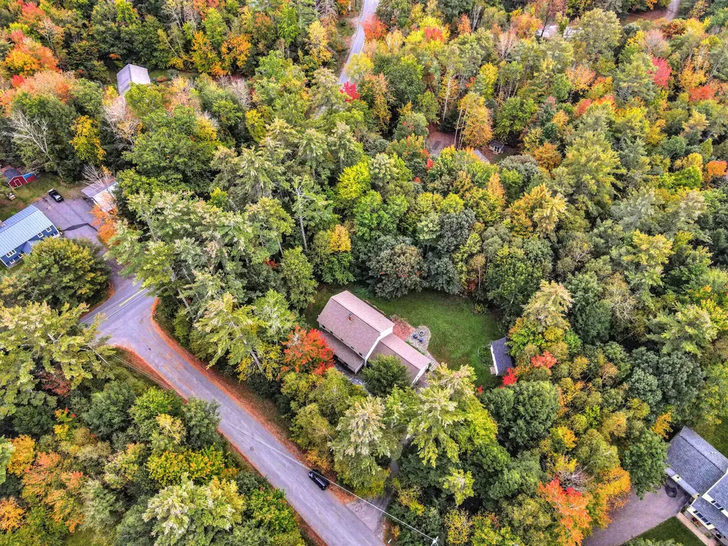 8 Wedgewood Drive Oakland ME 04963