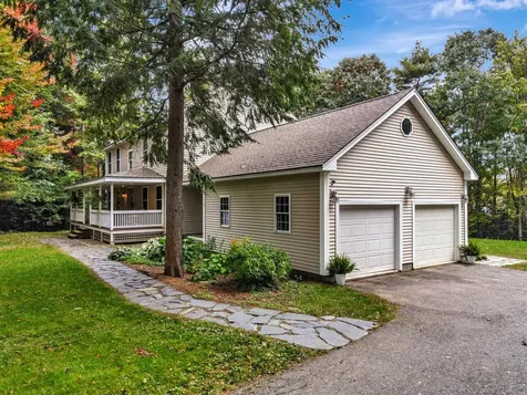 8 Wedgewood Drive Oakland ME 04963