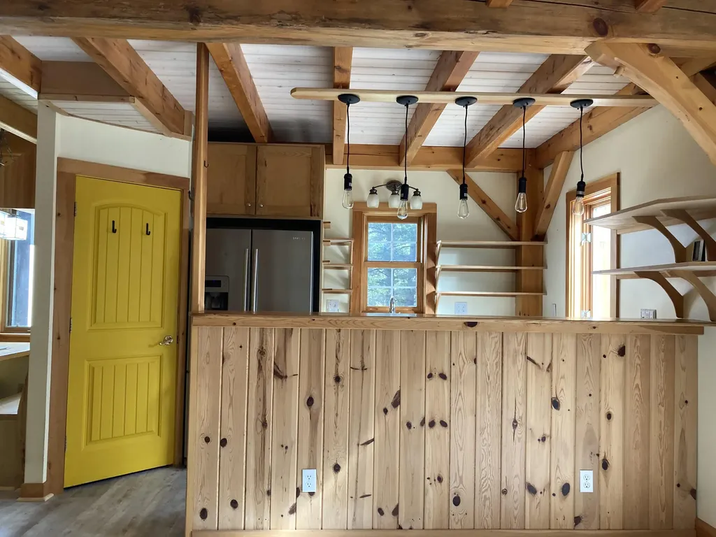 2379 Us Highway 1 Sullivan ME 04664