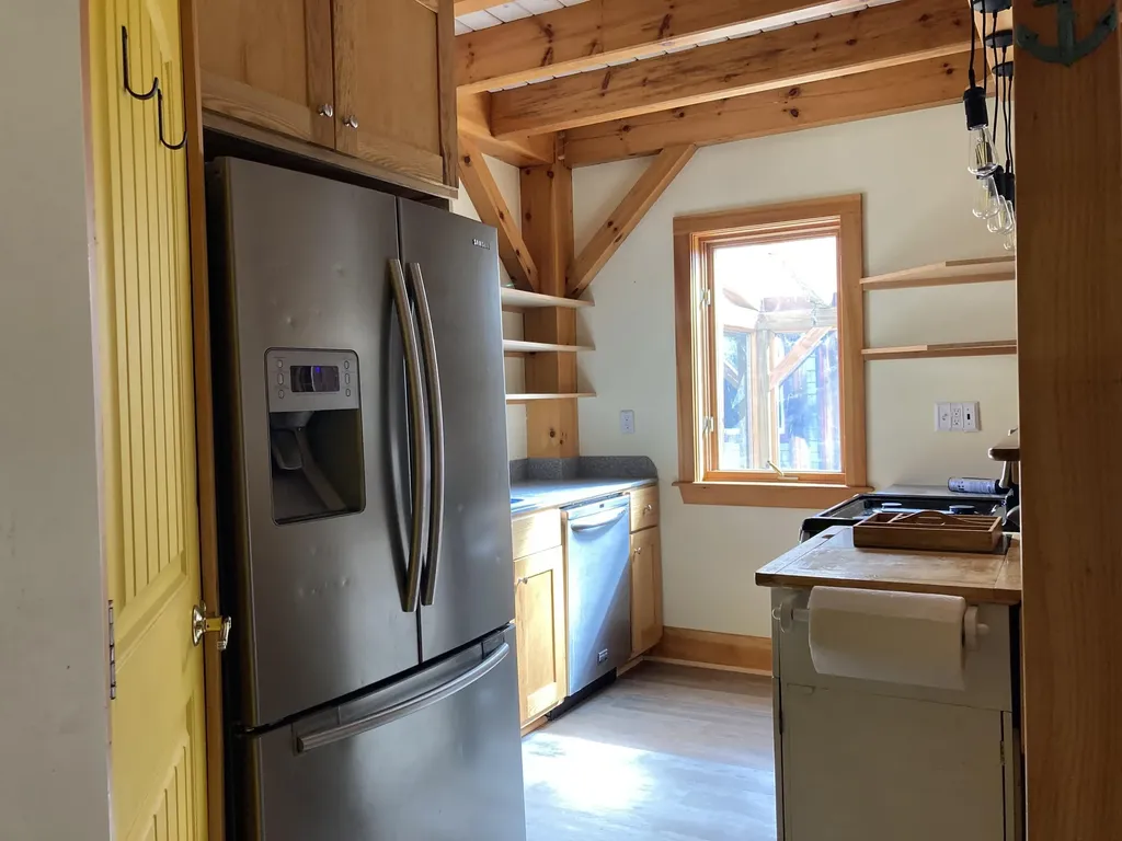 2379 Us Highway 1 Sullivan ME 04664