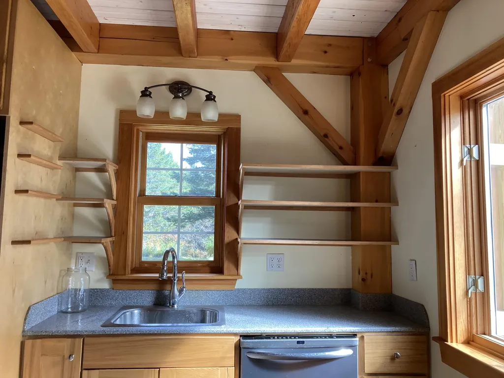 2379 Us Highway 1 Sullivan ME 04664