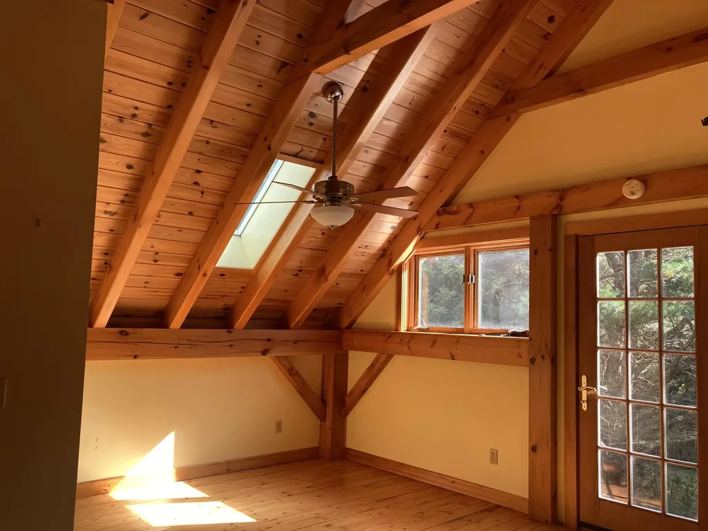 2379 Us Highway 1 Sullivan ME 04664