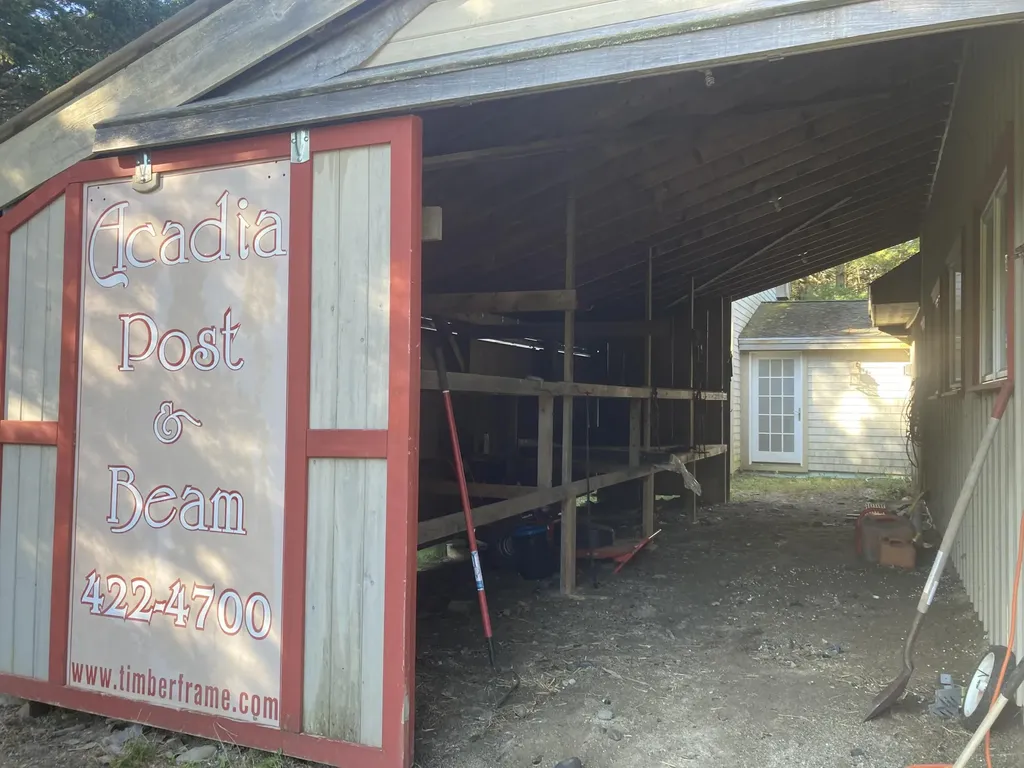 2379 Us Highway 1 Sullivan ME 04664