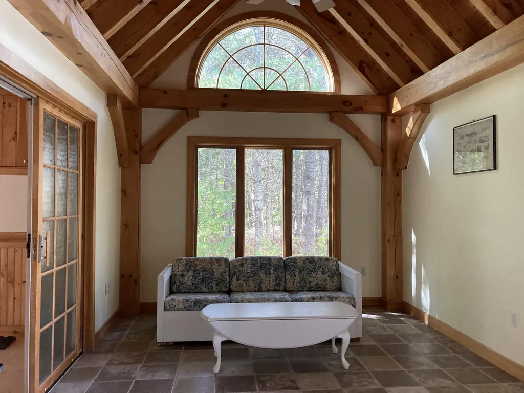 2379 Us Highway 1 Sullivan ME 04664
