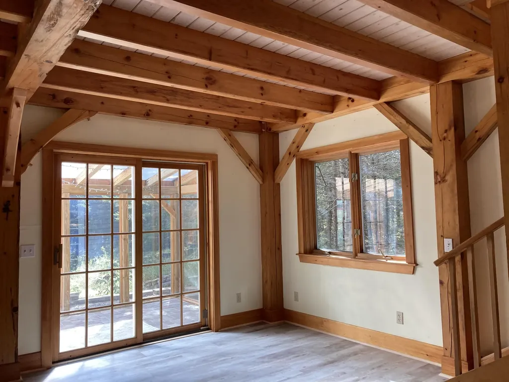 2379 Us Highway 1 Sullivan ME 04664