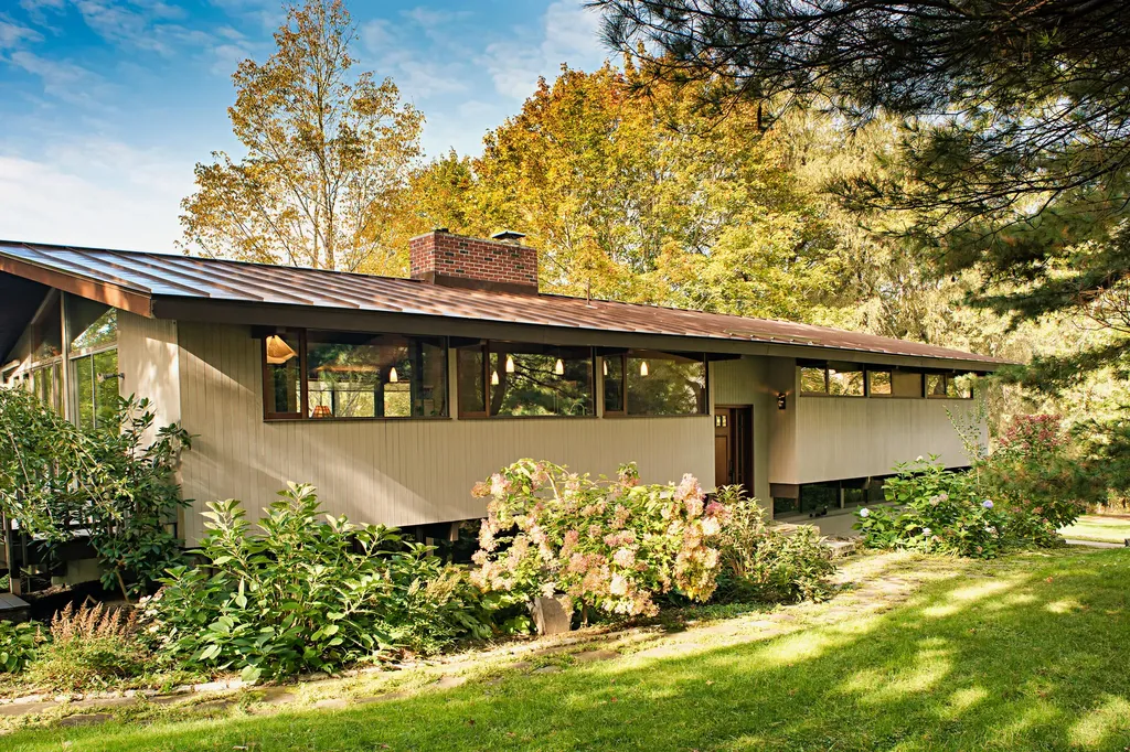 28 Westview Road Damariscotta ME 04543