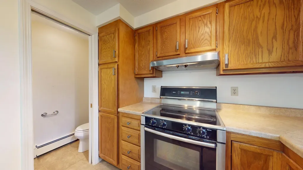 24 Wellington Court Auburn ME 04210