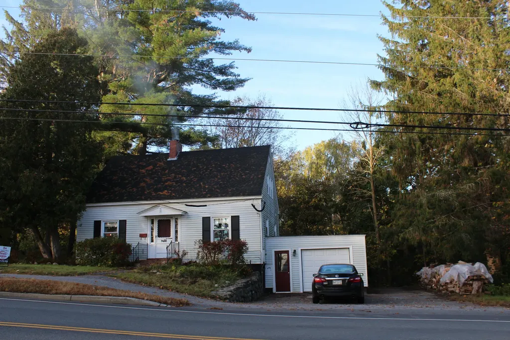 37 Bennoch Road Orono ME 04473
