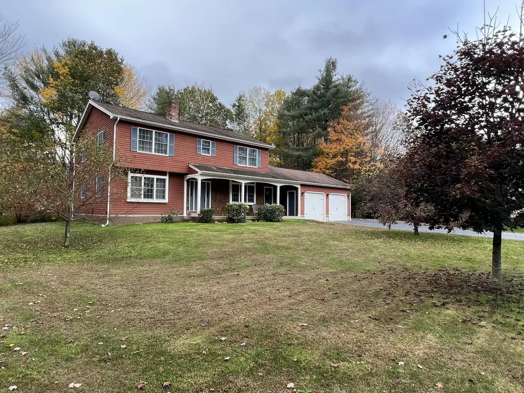 28 Windemere Way Auburn ME 04210