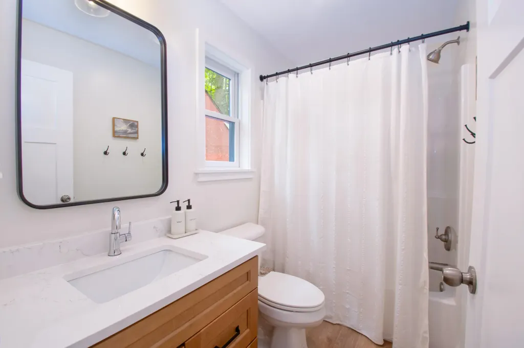 1304 Main Road Phippsburg ME 04562