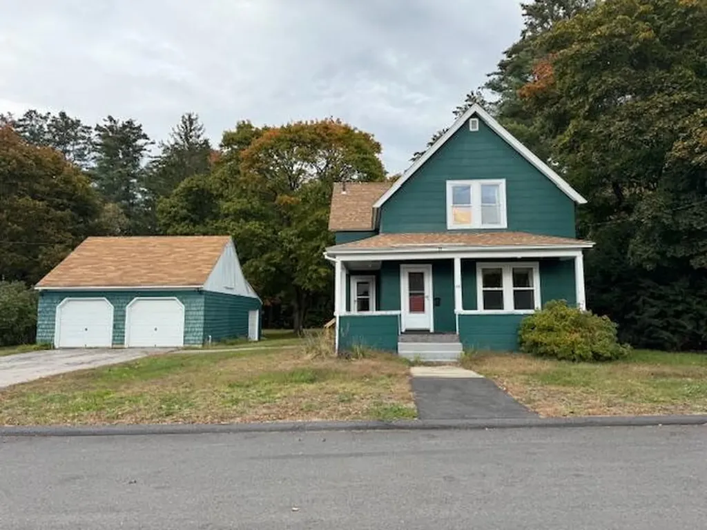 22 Minerva Avenue Sanford ME 04073