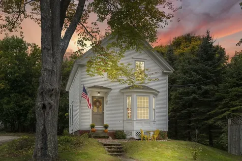26 Summer Street Lisbon ME 04252