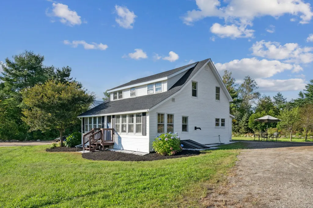 362 Hallowell Road Chelsea ME 04330