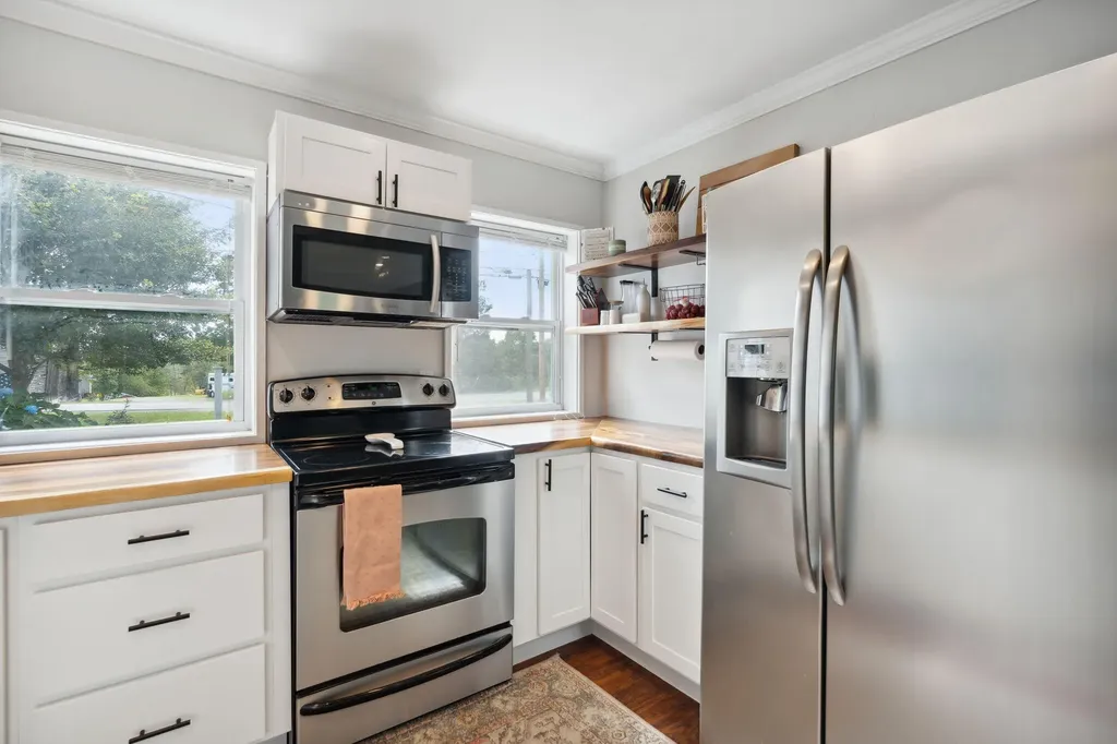 362 Hallowell Road Chelsea ME 04330