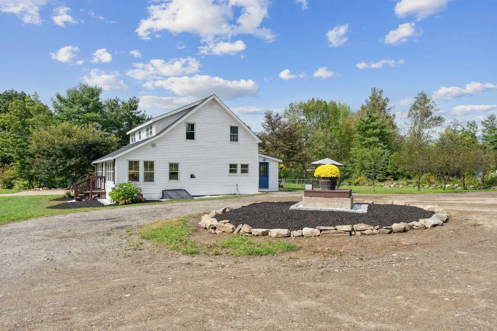 362 Hallowell Road Chelsea ME 04330