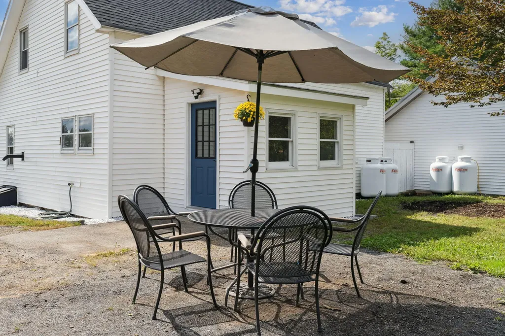 362 Hallowell Road Chelsea ME 04330