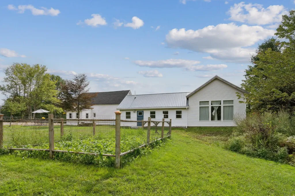 362 Hallowell Road Chelsea ME 04330