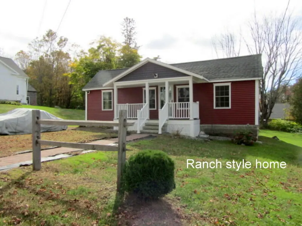 29 Elmwood Road Auburn ME 04210