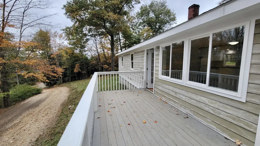 16 Lawrence Road Pownal ME 04069
