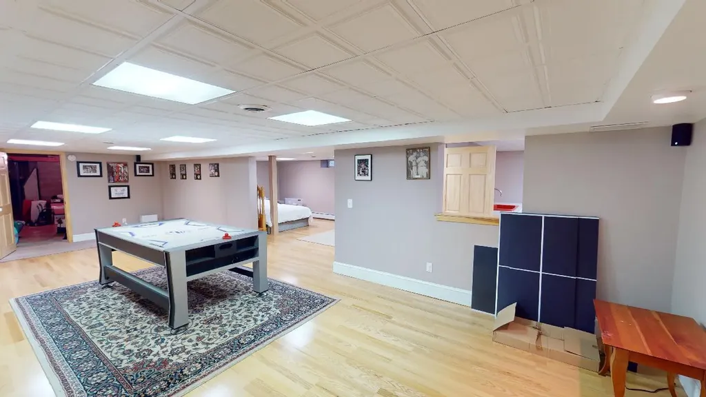 80 W Broadway Bangor ME 04401
