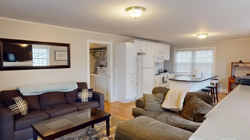80 W Broadway Bangor ME 04401