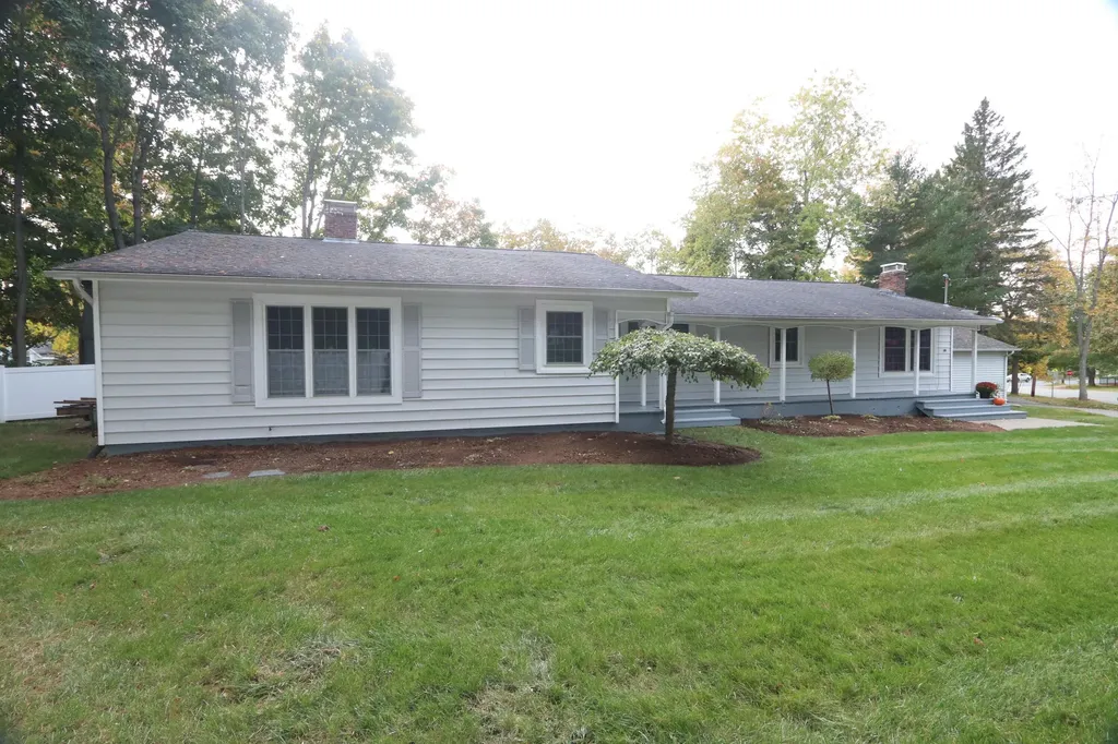 80 W Broadway Bangor ME 04401