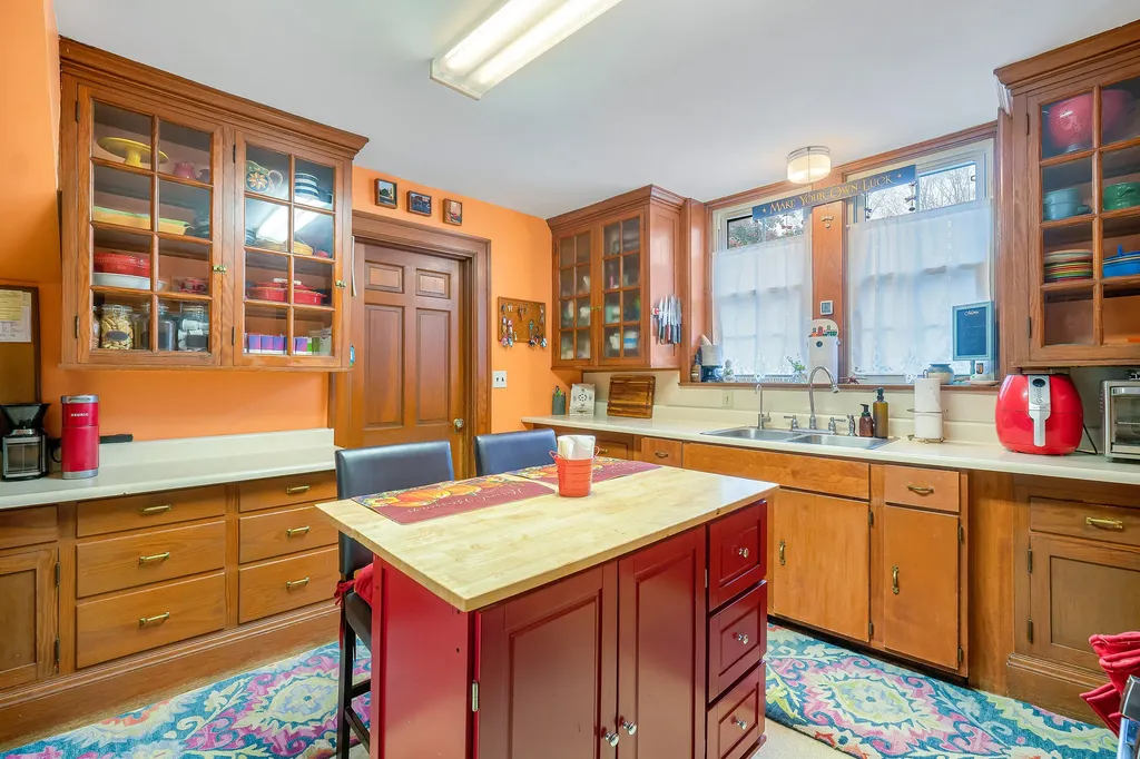1 Lincoln Avenue Gardiner ME 04345